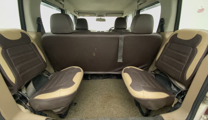 2017 Mahindra TUV300 T8 AT, Diesel, Automatic, 79,236 km, Third Seat Row ( optional )