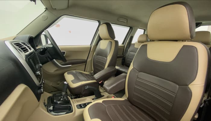 2017 Mahindra TUV300 T8 AT, Diesel, Automatic, 79,236 km, Right Side Front Door Cabin