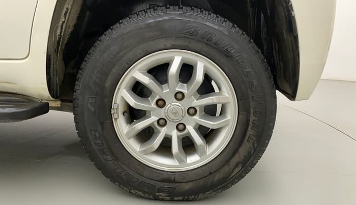 2017 Mahindra TUV300 T8 AT, Diesel, Automatic, 79,236 km, Left Rear Wheel