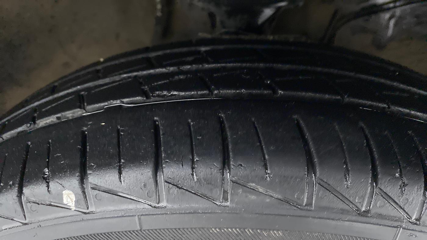 2021 Maruti Alto LXI CNG, CNG, Manual, 40,909 km, Right Front Tyre Tread