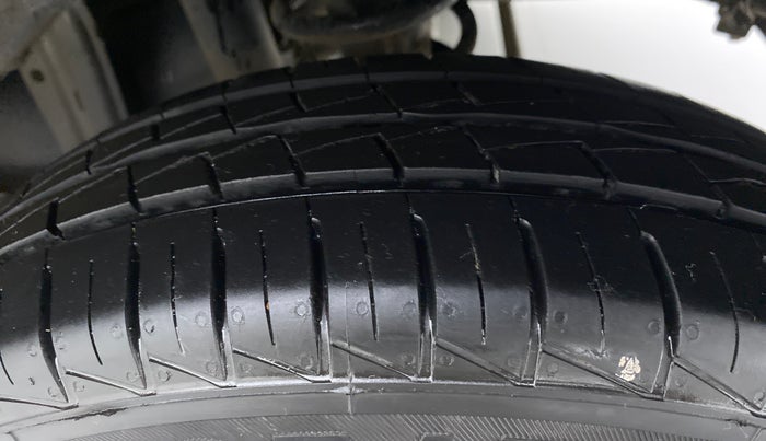 2021 Maruti Alto LXI CNG, CNG, Manual, 40,909 km, Left Rear Tyre Tread