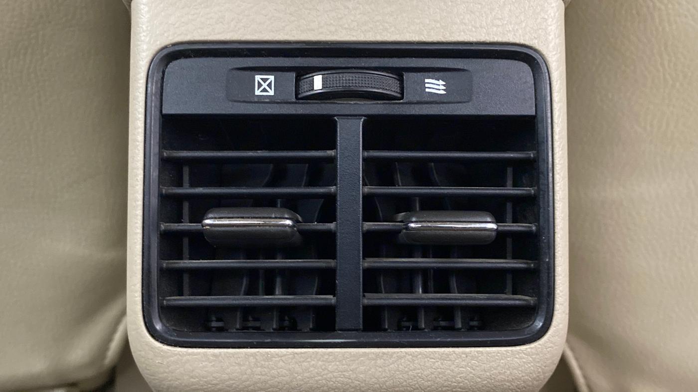 2017 Maruti Ciaz SIGMA 1.4 VVT, Petrol, Manual, 65,908 km, Rear AC Vents