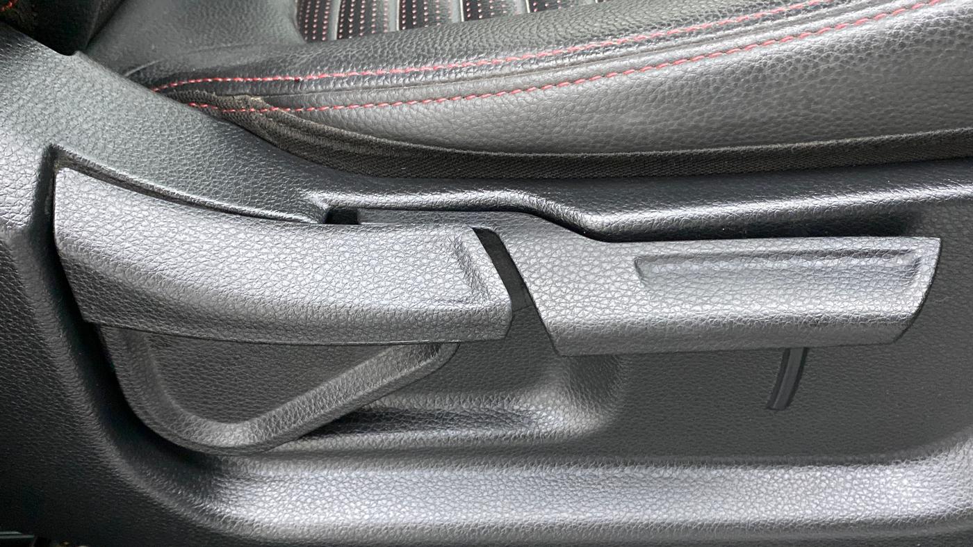 2020 KIA SONET GTX PLUS 1.5D  AT, Diesel, Automatic, 25,280 km, Driver Side Adjustment Panel