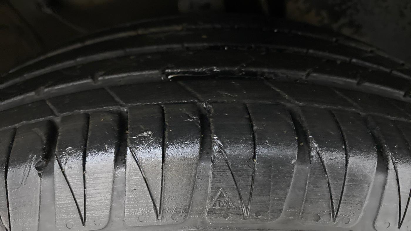 2020 KIA SONET GTX PLUS 1.5D  AT, Diesel, Automatic, 25,280 km, Right Front Tyre Tread