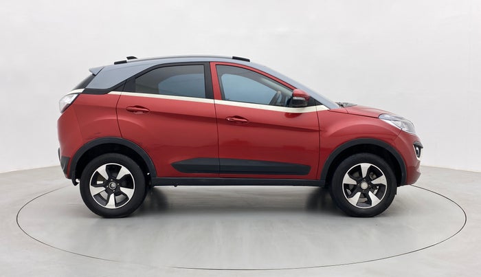 2018 Tata NEXON XZA+ 1.5 Dual Tone, Diesel, Automatic, 27,857 km, Right Side View