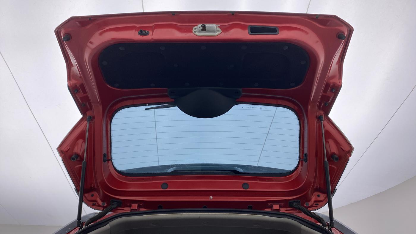 2018 Tata NEXON XZA+ 1.5 Dual Tone, Diesel, Automatic, 27,857 km, Boot Door Open