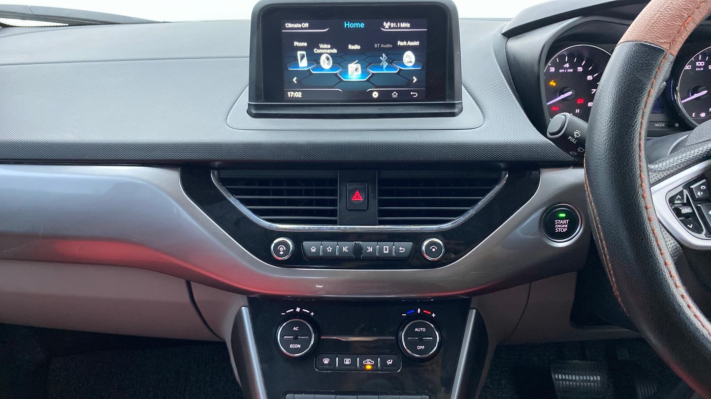 2018 Tata NEXON XZA+ 1.5 Dual Tone, Diesel, Automatic, 27,857 km, Air Conditioner