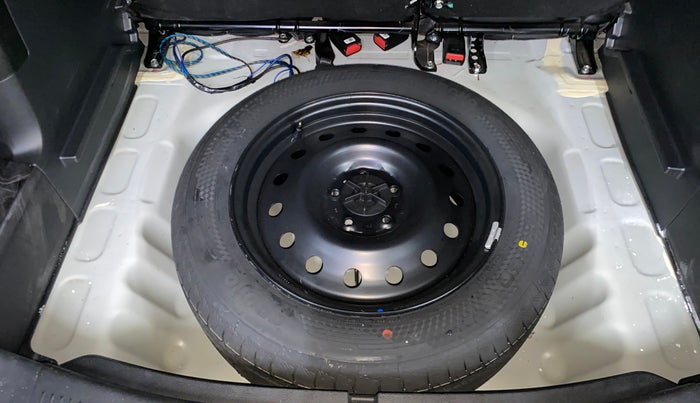 2023 Maruti Grand Vitara DELTA SMART HYBRID, Petrol, Manual, 22,083 km, Spare Tyre