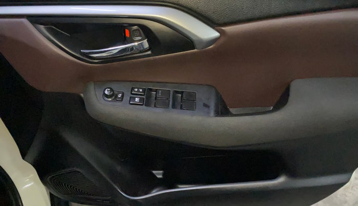 2023 Maruti Grand Vitara DELTA SMART HYBRID, Petrol, Manual, 22,083 km, Driver Side Door Panels Control