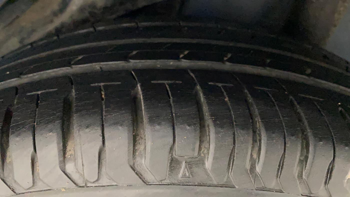 2012 Honda Brio V MT, Petrol, Manual, 56,126 km, Left Rear Tyre Tread