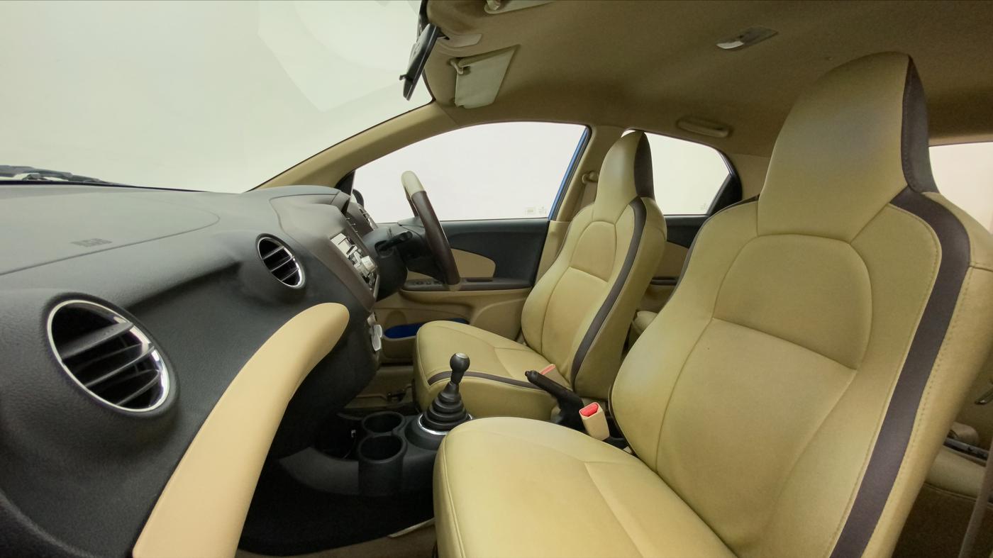 2012 Honda Brio V MT, Petrol, Manual, 56,126 km, Right Side Front Door Cabin