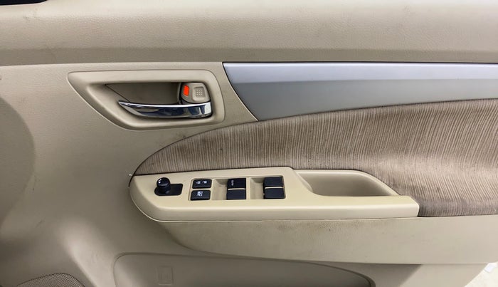 2015 Maruti Ertiga VXI CNG, CNG, Manual, 1,07,500 km, Driver Side Door Panels Control