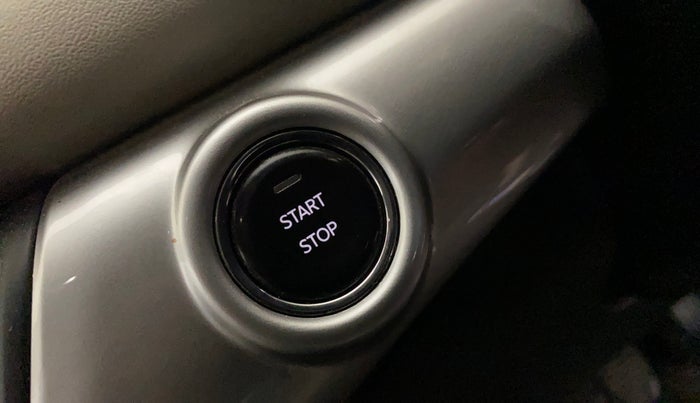 2021 Mahindra XUV700 AX7 Petrol MT 7 STR, Petrol, Manual, 88,529 km, Keyless Start/ Stop Button