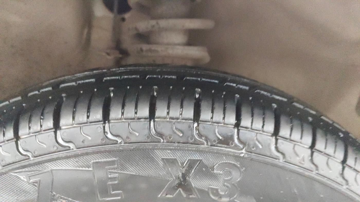 2013 Maruti Alto 800 LXI, Petrol, Manual, 45,991 km, Right Front Tyre Tread