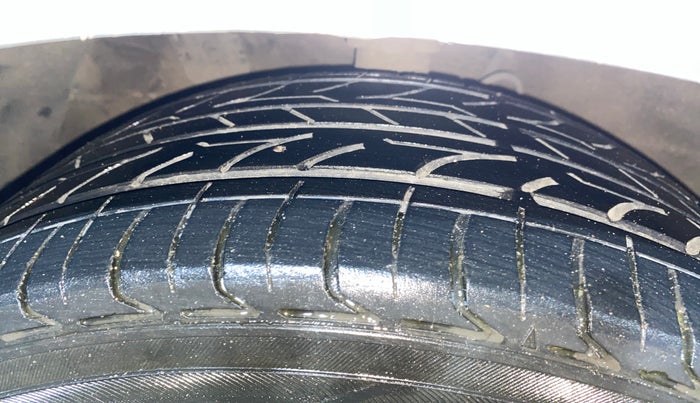 2017 Hyundai Verna 1.6 VTVT SX AT, Petrol, Automatic, 56,886 km, Left Front Tyre Tread