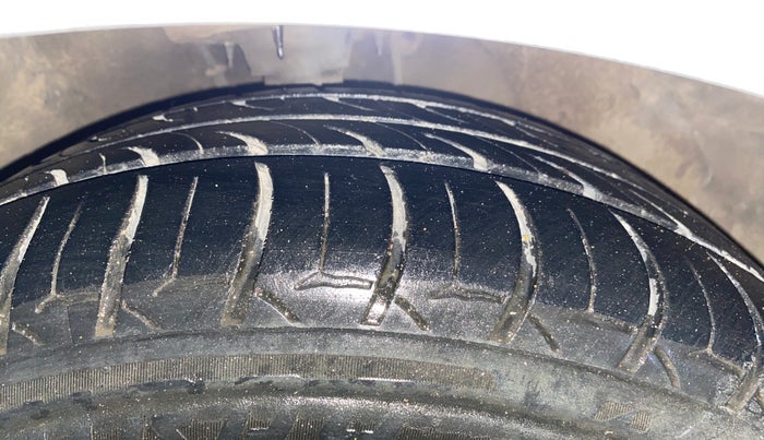 2017 Hyundai Verna 1.6 VTVT SX AT, Petrol, Automatic, 56,886 km, Right Front Tyre Tread