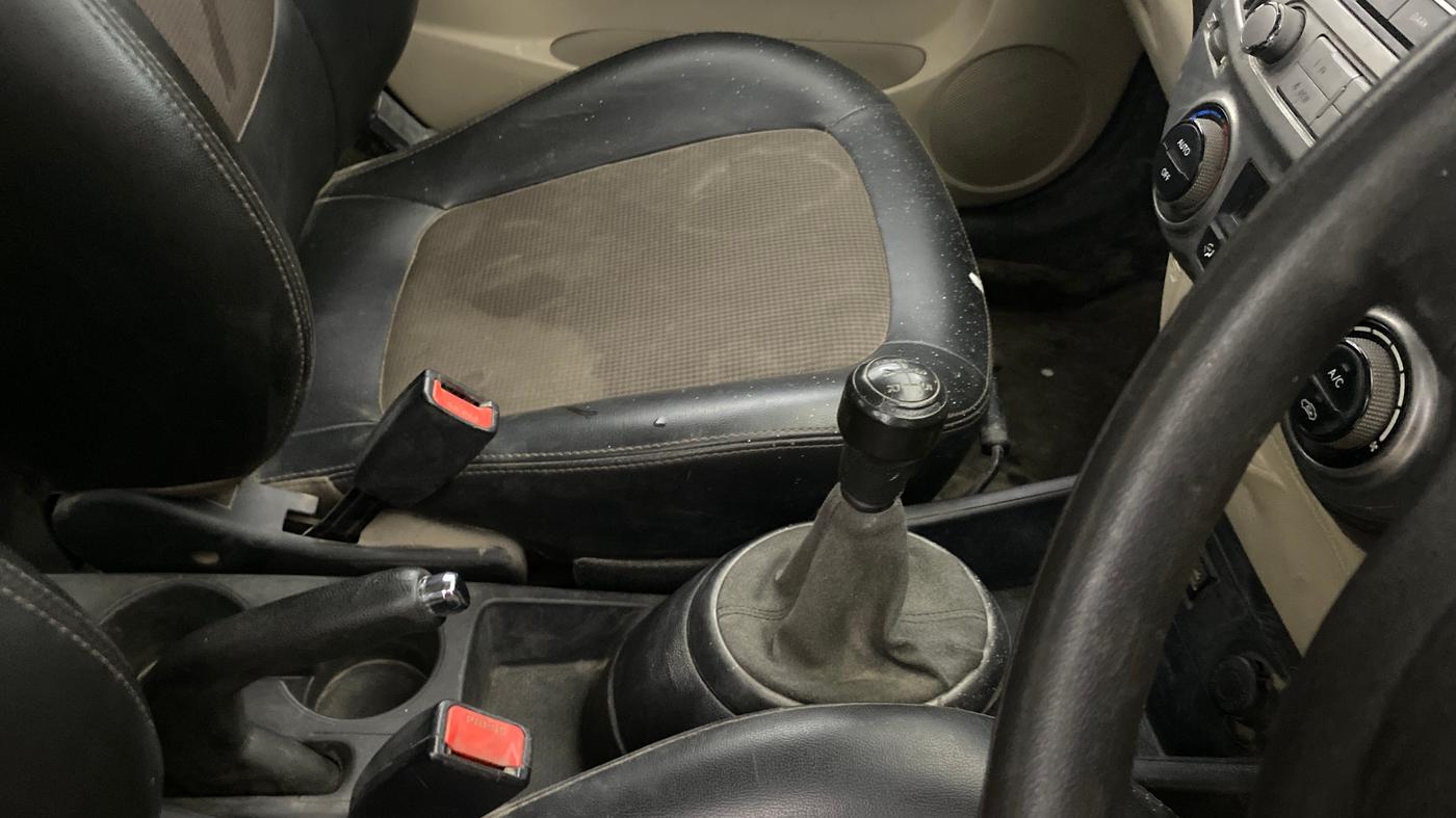 2012 Hyundai i20 MAGNA 1.2, Petrol, Manual, 64,466 km, Gear Lever