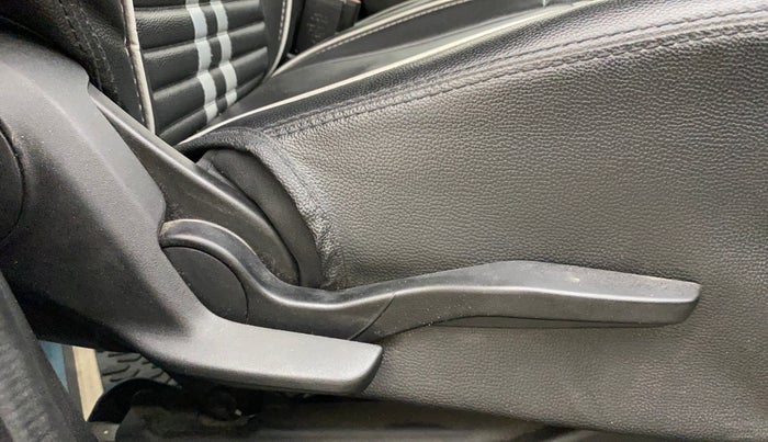 2023 Maruti Swift VXI CNG, CNG, Manual, 71,871 km, Driver Side Adjustment Panel