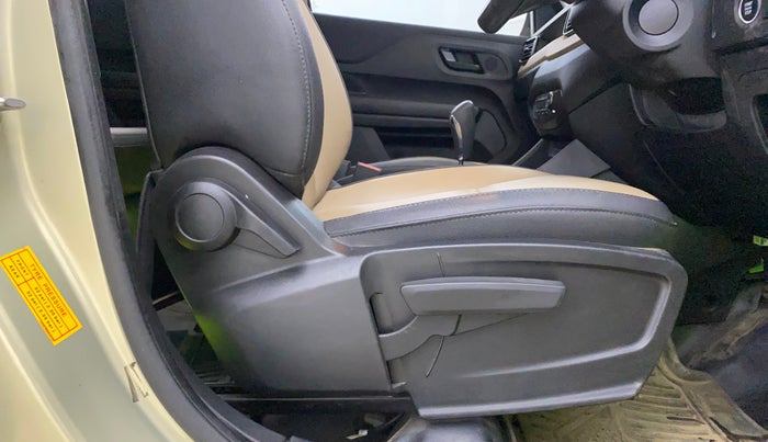 2022 Tata PUNCH CREATIVE 1.2 AMT KAZIRANGA EDITION , Petrol, Automatic, 72,486 km, Driver Side Adjustment Panel