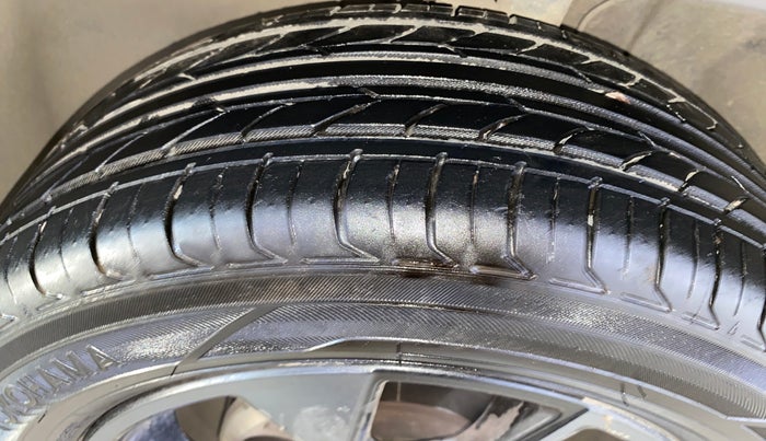 2022 Tata PUNCH CREATIVE 1.2 AMT KAZIRANGA EDITION , Petrol, Automatic, 72,486 km, Left Front Tyre Tread