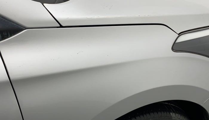 2017 Hyundai Elite i20 ASTA 1.2, Petrol, Manual, 24,418 km, Right fender - Minor scratches