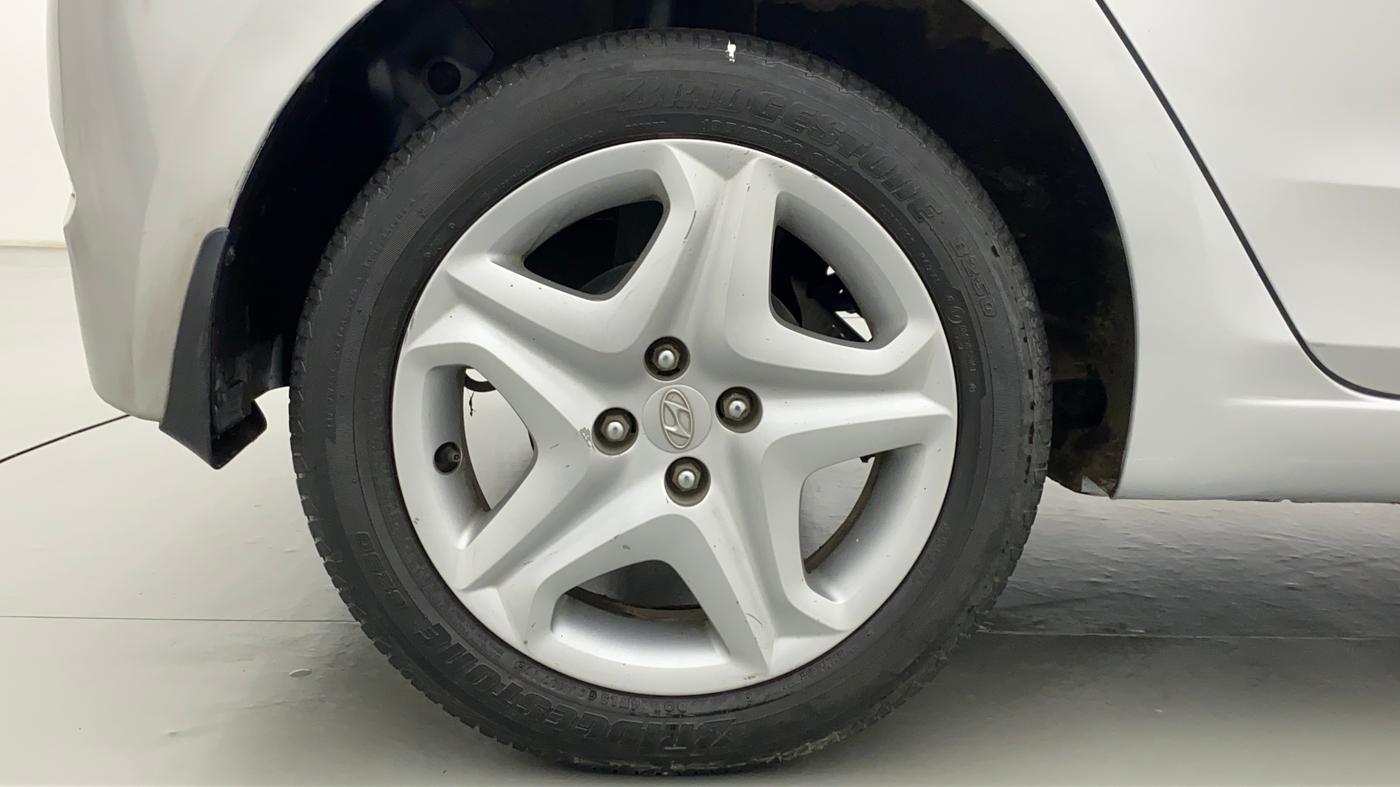 2017 Hyundai Elite i20 ASTA 1.2, Petrol, Manual, 24,418 km, Right Rear Wheel