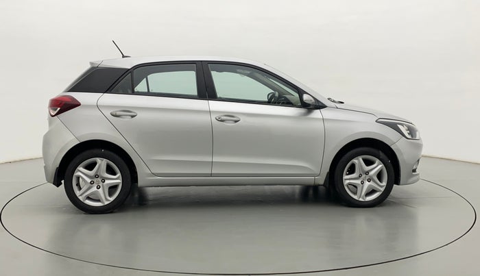 2017 Hyundai Elite i20 ASTA 1.2, Petrol, Manual, 24,418 km, Right Side View