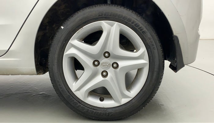 2017 Hyundai Elite i20 ASTA 1.2, Petrol, Manual, 24,418 km, Left Rear Wheel