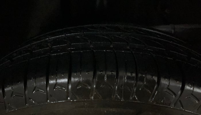 2021 Tata ALTROZ XE PETROL, Petrol, Manual, 75,412 km, Right Rear Tyre Tread