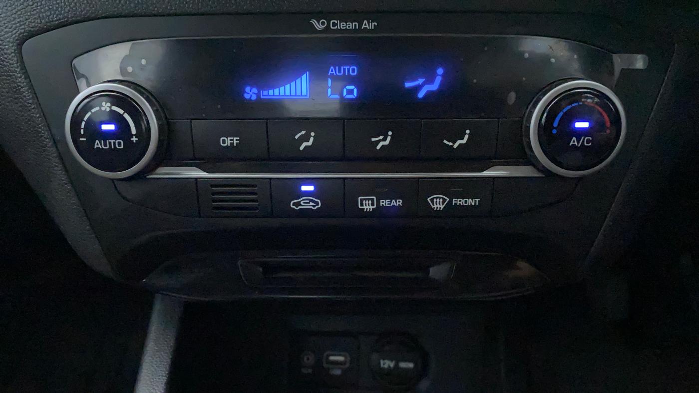 2014 Hyundai Elite i20 SPORTZ 1.2, Petrol, Manual, 22,409 km, Automatic Climate Control
