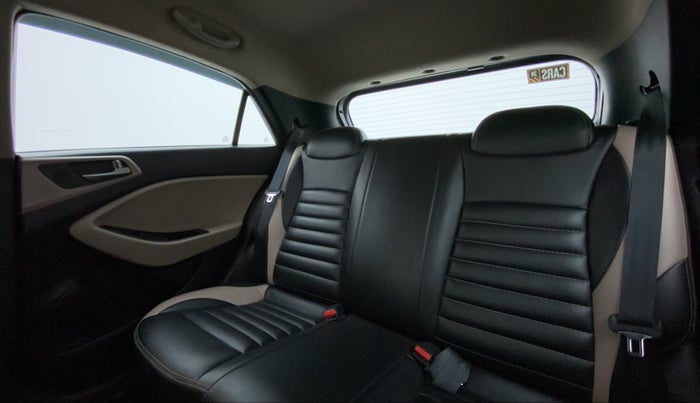 2014 Hyundai Elite i20 SPORTZ 1.2, Petrol, Manual, 22,409 km, Right Side Rear Door Cabin