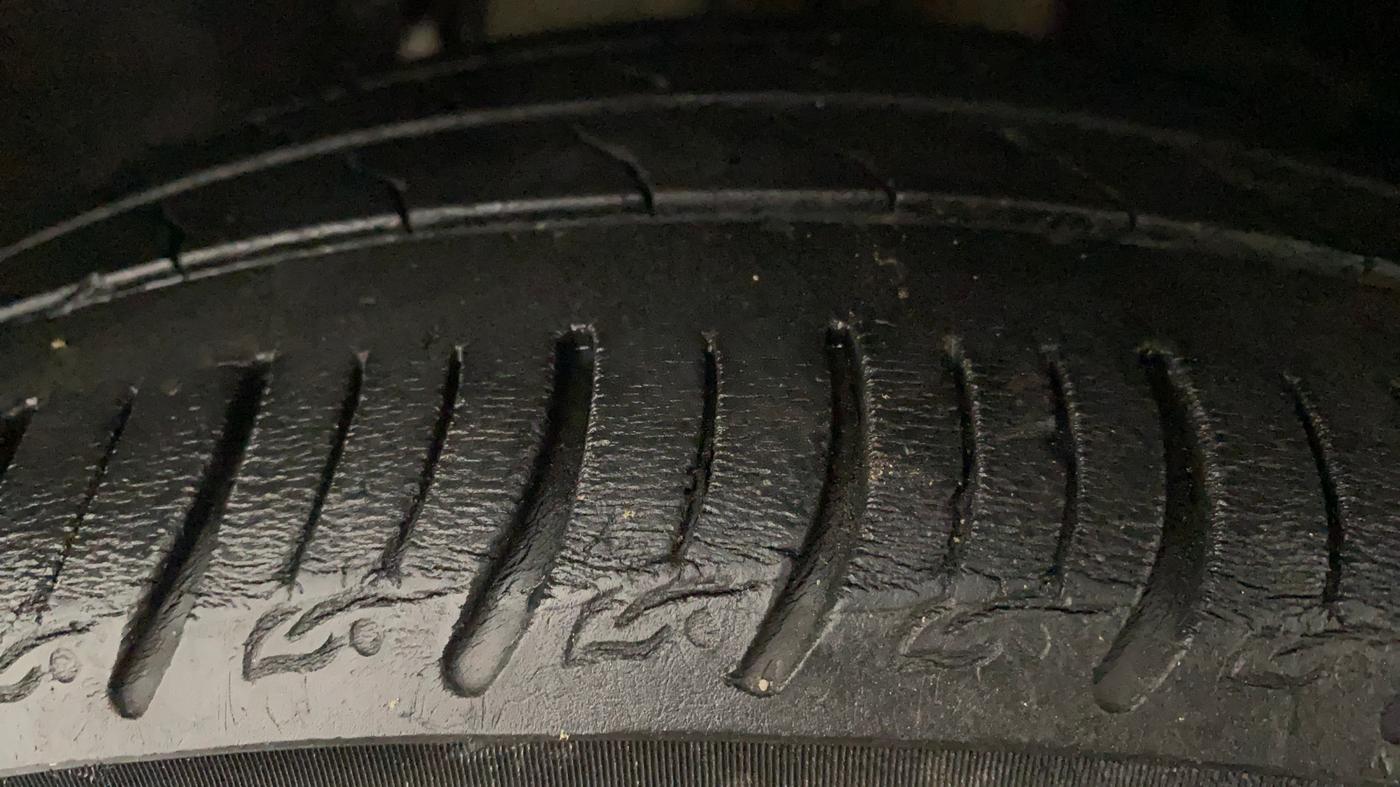 2021 Tata ALTROZ XT PETROL, Petrol, Manual, 46,596 km, Left Front Tyre Tread