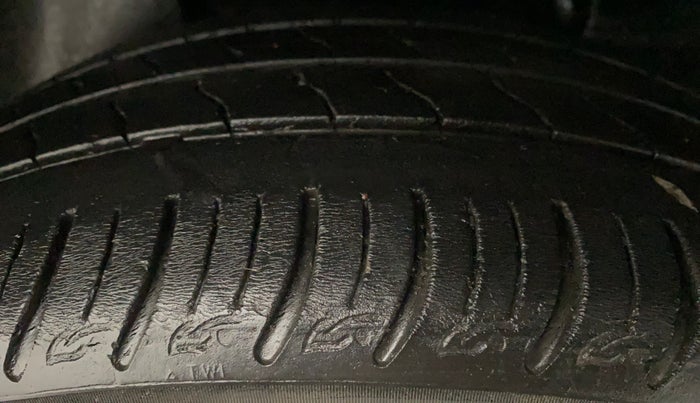 2021 Tata ALTROZ XT PETROL, Petrol, Manual, 46,596 km, Right Rear Tyre Tread