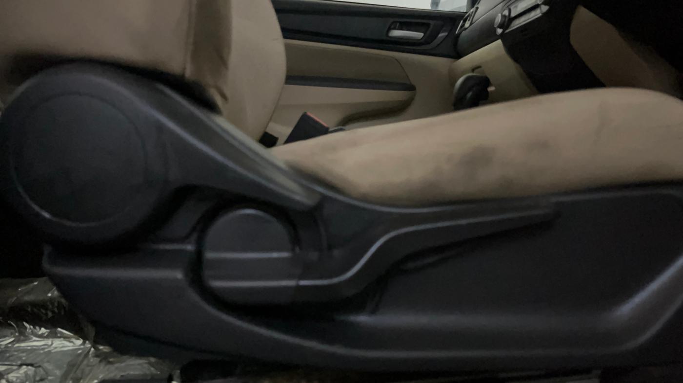 2020 Honda Amaze 1.2L I-VTEC V CVT, Petrol, Automatic, 25,225 km, Driver Side Adjustment Panel