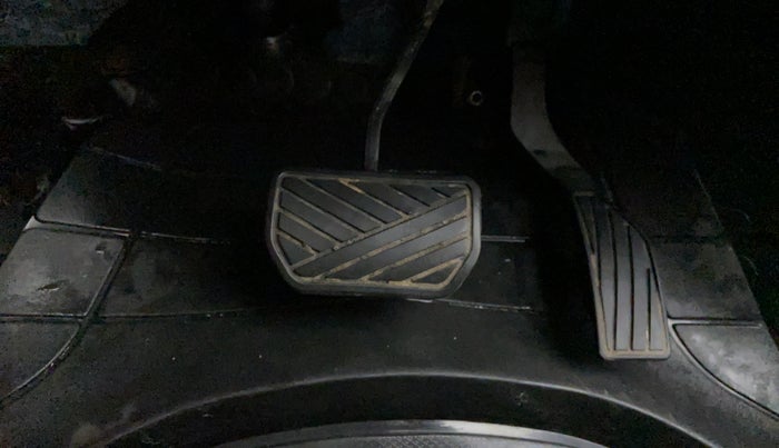 2020 Maruti Vitara Brezza ZDI + AMT, Diesel, Automatic, 18,659 km, Pedals