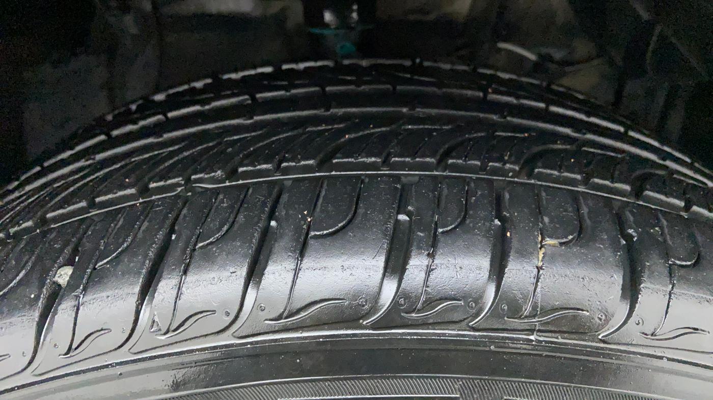 2020 Maruti Vitara Brezza ZDI + AMT, Diesel, Automatic, 18,659 km, Right Front Tyre Tread