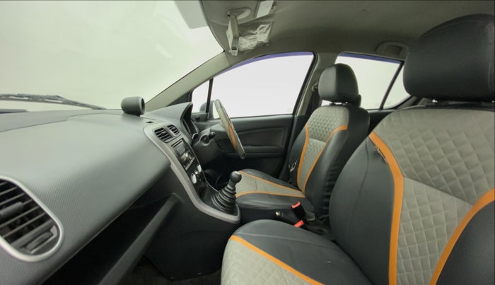2014 Maruti Ritz VXI ELATE LIMITED EDITION, CNG, Manual, 78,575 km, Right Side Front Door Cabin