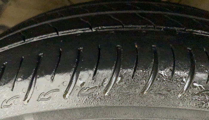 2019 Maruti Baleno DELTA PETROL 1.2, Petrol, Manual, 53,054 km, Left Front Tyre Tread