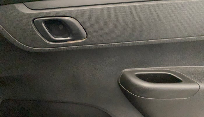 2020 Renault Kwid RXL, Petrol, Manual, 20,366 km, Driver Side Door Panels Control