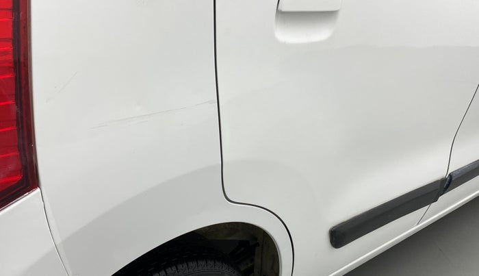 2015 Maruti Wagon R 1.0 VXI, Petrol, Manual, 42,824 km, Right quarter panel - Minor scratches