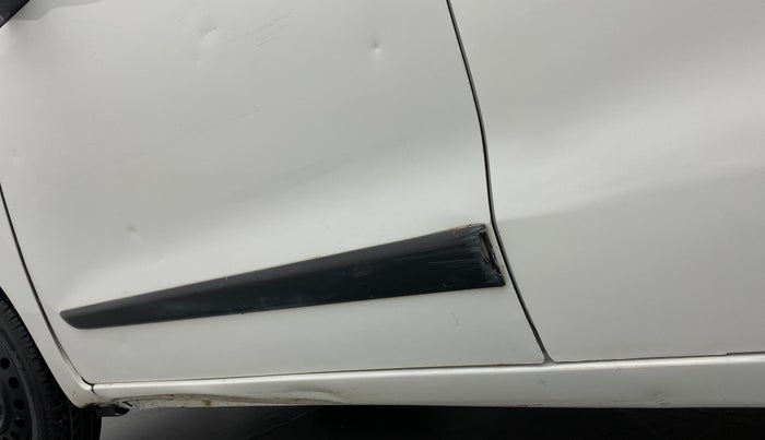 2015 Maruti Wagon R 1.0 VXI, Petrol, Manual, 42,824 km, Left running board - Slightly dented
