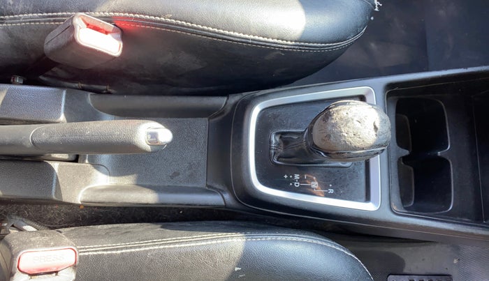 2018 Maruti Swift VXI AMT, Petrol, Automatic, 80,076 km, Gear Lever