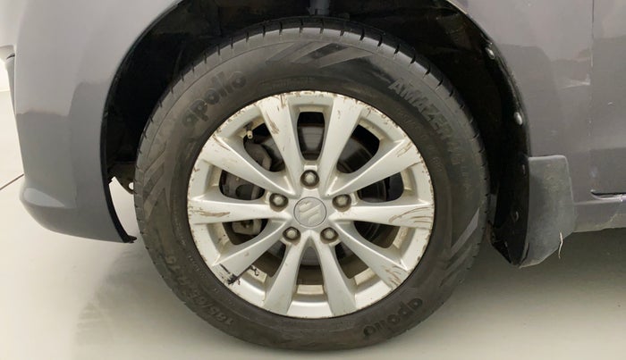 2013 Maruti Ertiga ZDI, Diesel, Manual, 81,548 km, Left Front Wheel