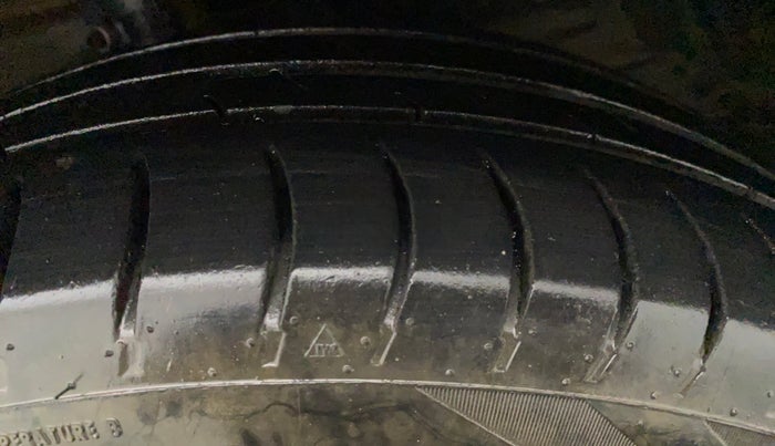 2013 Maruti Ertiga ZDI, Diesel, Manual, 81,548 km, Left Front Tyre Tread