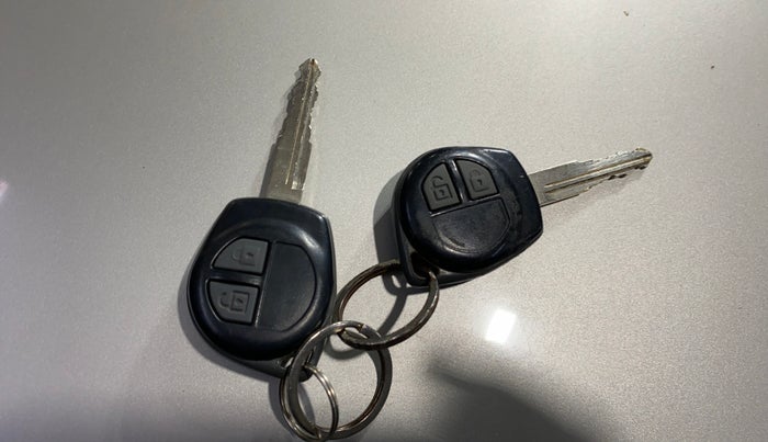 2014 Maruti Swift VXI, Petrol, Manual, 19,872 km, Key Close Up