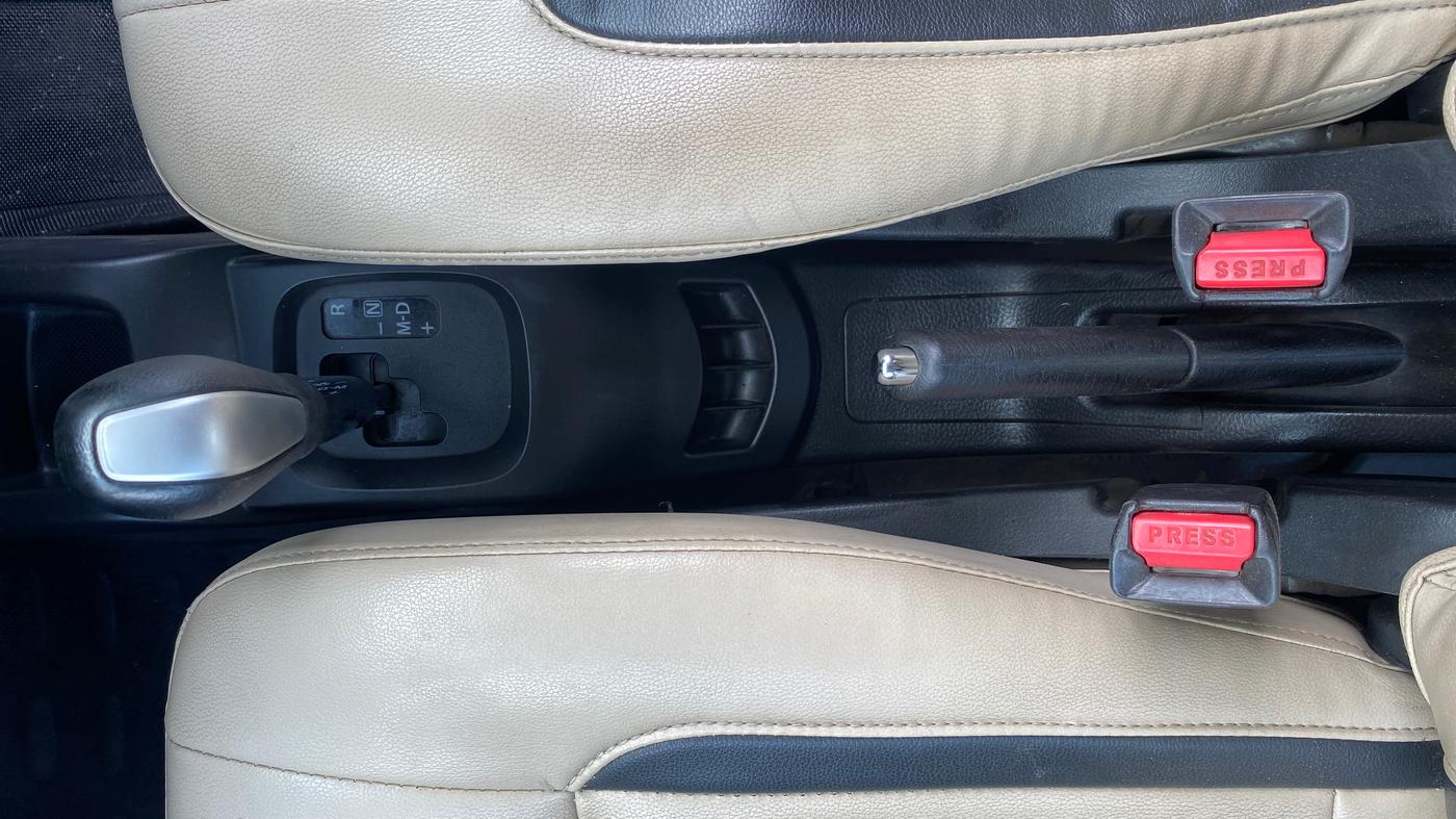 2017 Maruti Wagon R 1.0 VXI AMT, Petrol, Automatic, 79,458 km, Gear Lever