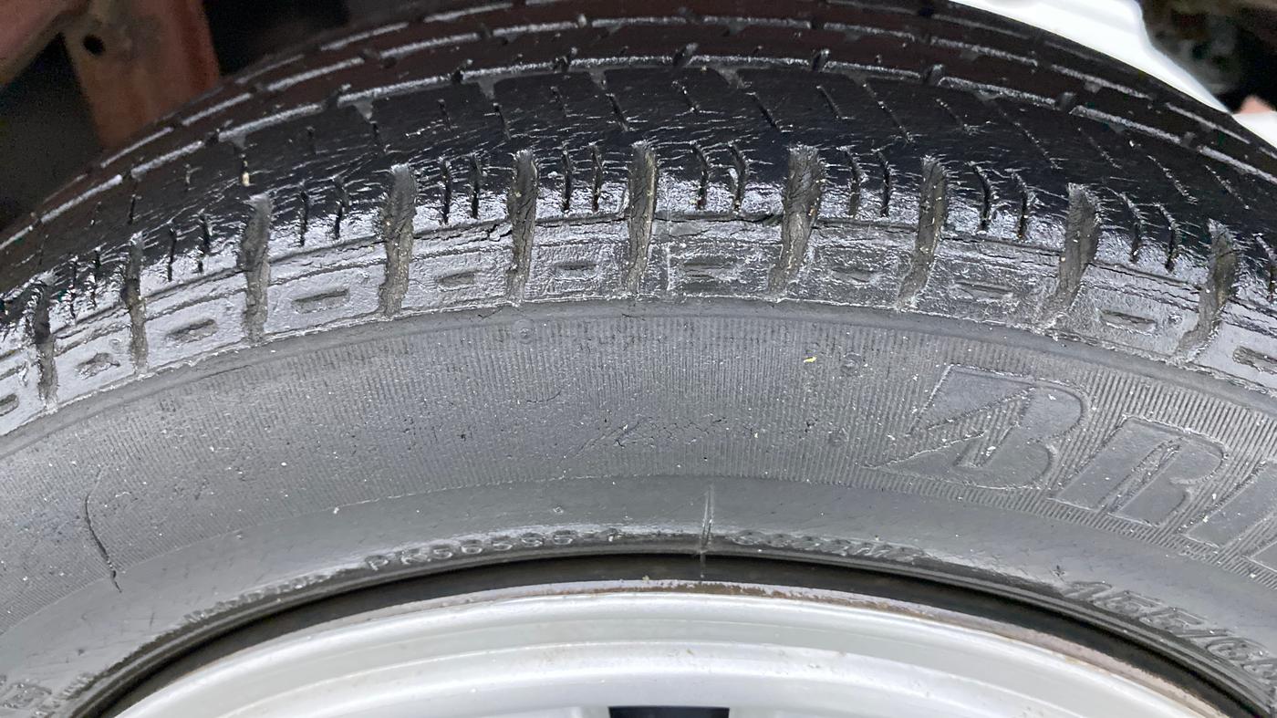 2013 Maruti Zen Estilo VXI, Petrol, Manual, 37,443 km, Left Rear Tyre Tread
