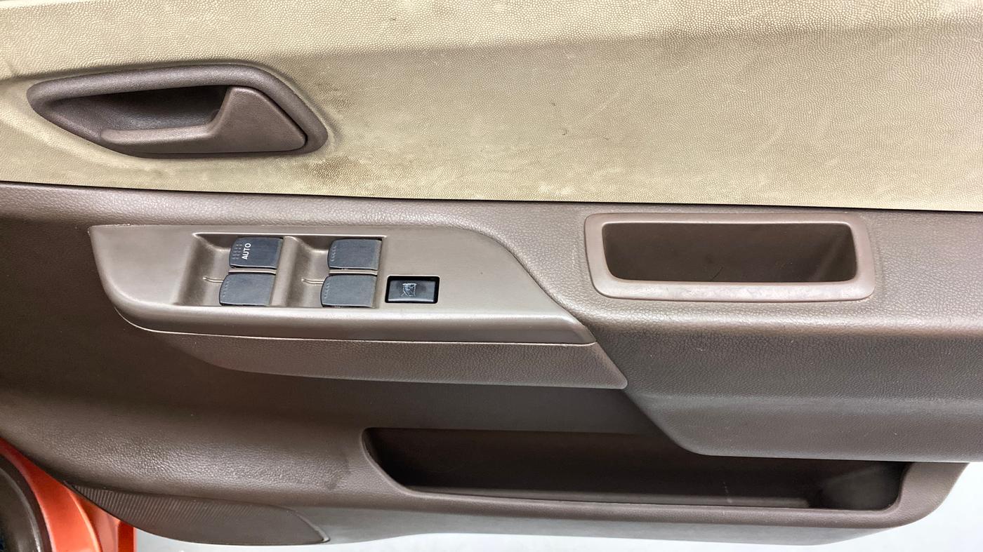2013 Maruti Zen Estilo VXI, Petrol, Manual, 37,443 km, Driver Side Door Panels Control
