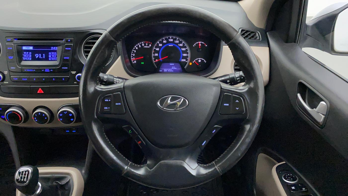 2016 Hyundai Grand i10 ASTA (O) 1.2 KAPPA VTVT, Petrol, Manual, 38,934 km, Steering Wheel Close Up
