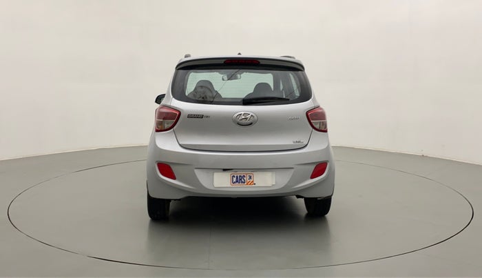 2016 Hyundai Grand i10 ASTA (O) 1.2 KAPPA VTVT, Petrol, Manual, 38,934 km, Back/Rear